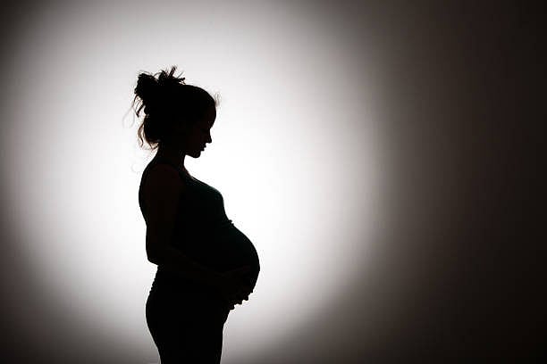 கர்ப்பமான சிறுமி.. பெற்றோர் உதவியுடன் உயிரோடு எரித்து கொன்ற கொடூர காதலன்.. பீகாரில் அதிர்ச்சி !