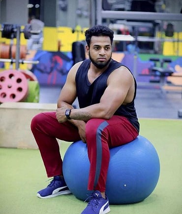 ஆணழகன் போட்டிக்காக அதிகமாக ஸ்டீராய்டு ஊசி செலுத்திக் கொண்ட Gym Trainer: 2 கிட்னி செயலிழந்து உயிரிழப்பு!