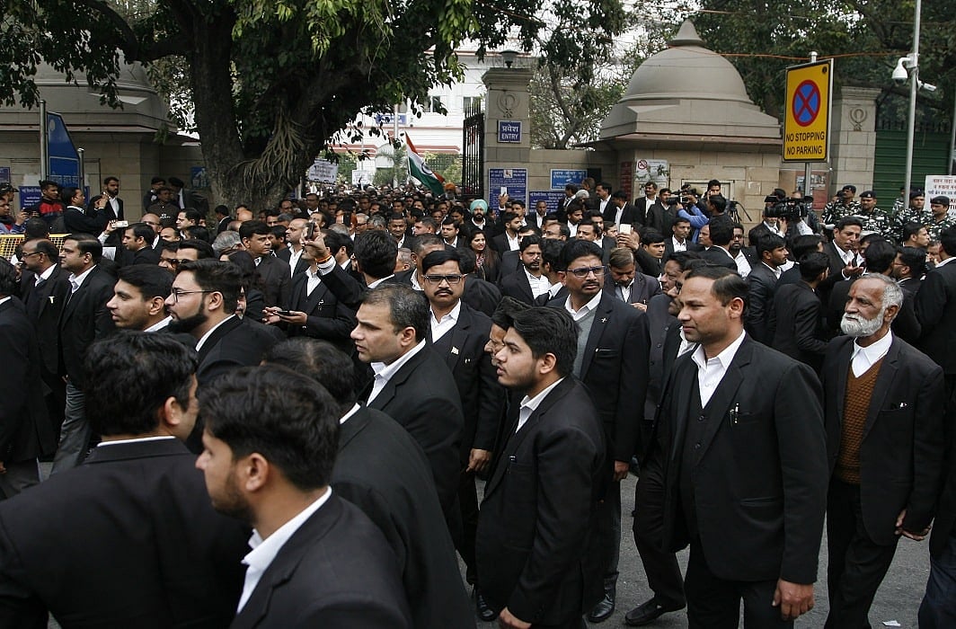 ’இந்திய எதிர்ப்பு கும்பல்’ .. நீதிபதிகள் குறித்த ஒன்றிய அமைச்சரின் கருத்துக்கு வழக்கறிஞர்கள் எதிர்ப்பு !