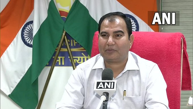 "கோவிலுக்கு செல்லும் வழியில் துர்நாற்றம் வருகிறது" - 9 நாட்கள் இறைச்சி கடைகளை மூட உத்தரவிட்ட பாஜக மேயர்!