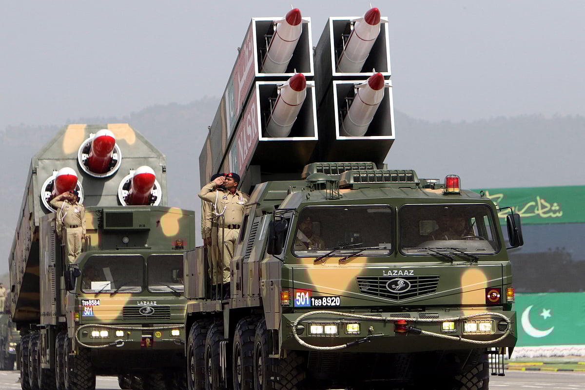 சோத்துக்கே வழியில்ல, இதில் ஆயுதம் வாங்க இத்தனை கோடியா ? -வெளியான அறிக்கையால் பாகிஸ்தானில் கொந்தளிப்பு!