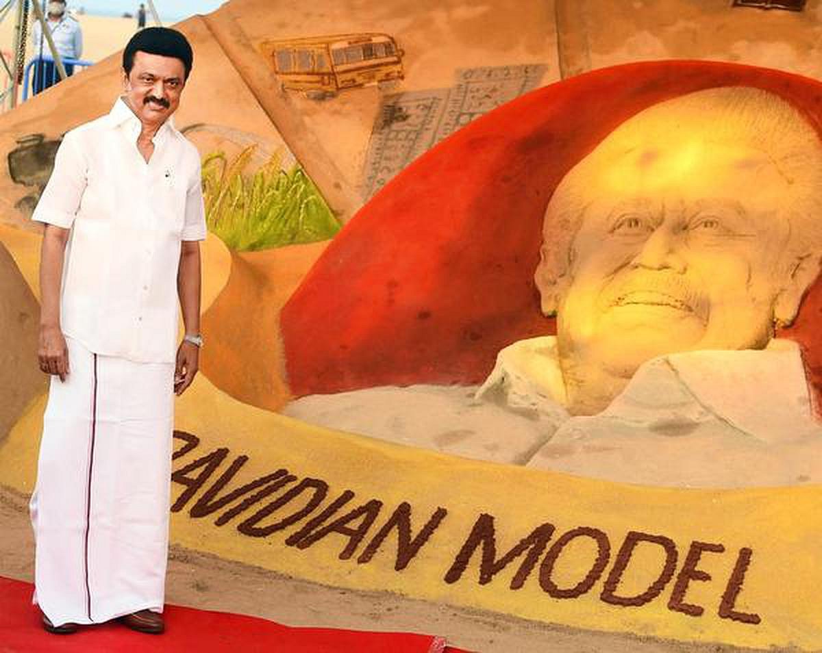 ‘2 ஆண்டுகளில் முதலமைச்சர் மு.க.ஸ்டாலின் பெற்ற பரிமாணங்கள் இவை..’ பிறந்தநாள் நாயகனுக்கு முரசொலி புகழாரம் !