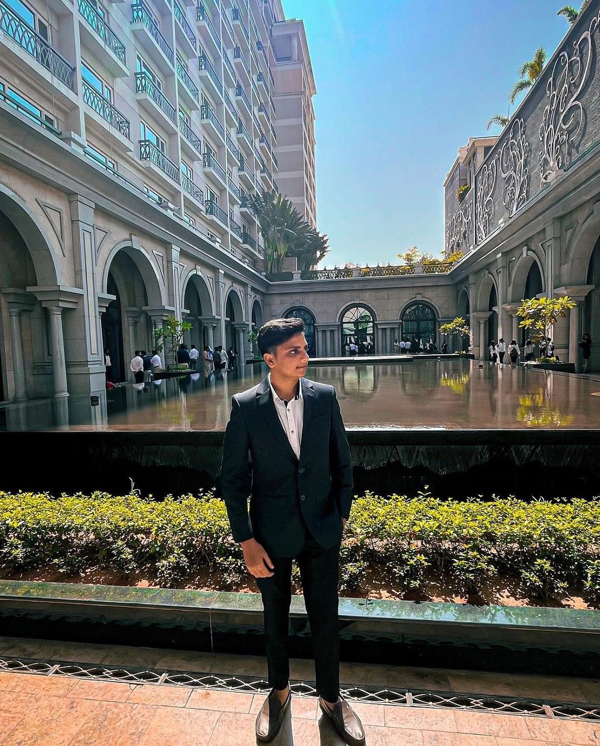 சென்னை: தோழி வீட்டு நிகழ்ச்சியில் நடனமாடிய இளைஞர்.. சரிந்து விழுந்து உயிரிழப்பு.. சோகத்தில் குடும்பம் ! 