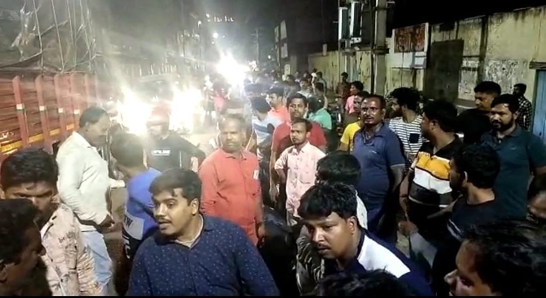 “வட மாநில தொழிலாளர்களை தாக்கிய வழக்கில் இந்து முன்னணி நிர்வாகி உட்பட 4 பேர் கைது” : கோவை ஆணையாளர் பேட்டி!