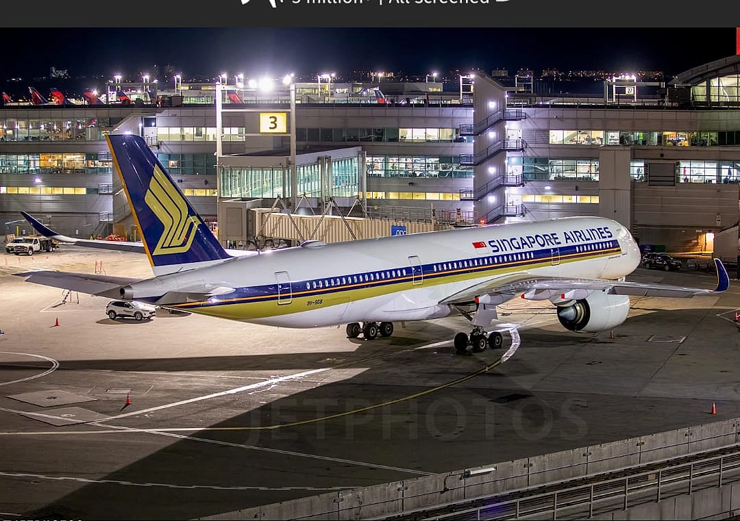 நியூயார்க் TO சிங்கப்பூர்.. பறந்து கொண்டிருந்த விமானம் திடீரென சென்னையில் தரையிறக்கம்.. காரணம் என்ன ?