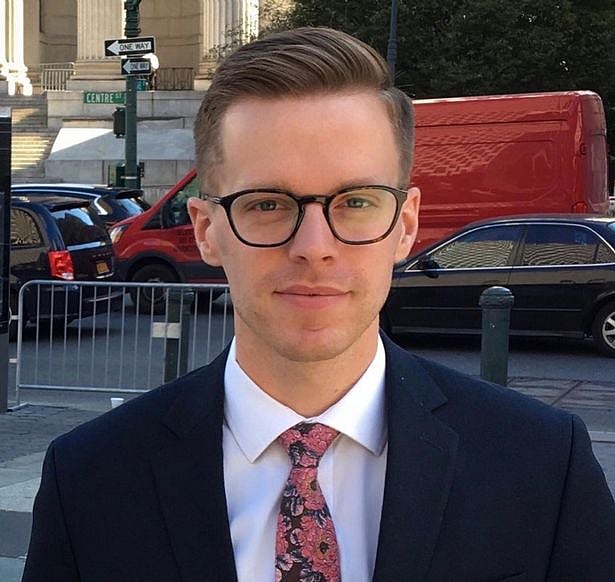 மாத சந்தா.. ஆபாச படம்.. நீதிபதி இரவில் செய்து வந்த மோசமான வேலை.. அதிர்ச்சியில் அமெரிக்க மக்கள் !