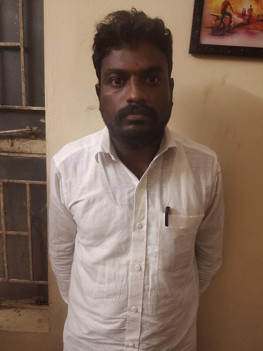 கடா கறி பங்கு பிரிப்பதில் தகராறு.. மதுபோதையில் நடந்த கொடூரம் - நண்பர்கள் உட்பட 8 பேரை கைது செய்த போலிஸ்! 