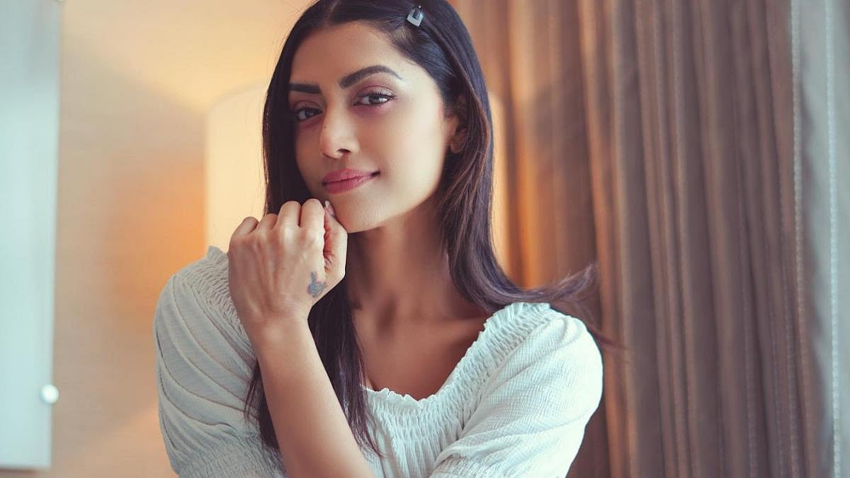 “இவரால்தான் ரஜினி படத்தில் என் காட்சிகளை நீக்கிவிட்டனர்..” - நயன்தாராவை குறிப்பிட்டு மலையாள நடிகை புகார்!