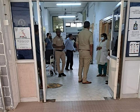 சென்னை IIT-ல் தொடரும் மரணங்கள்.. கடந்த 3 மாதத்தில் 4 மாணவர்கள் தற்கொலை: போலிஸ் விசாரணை!