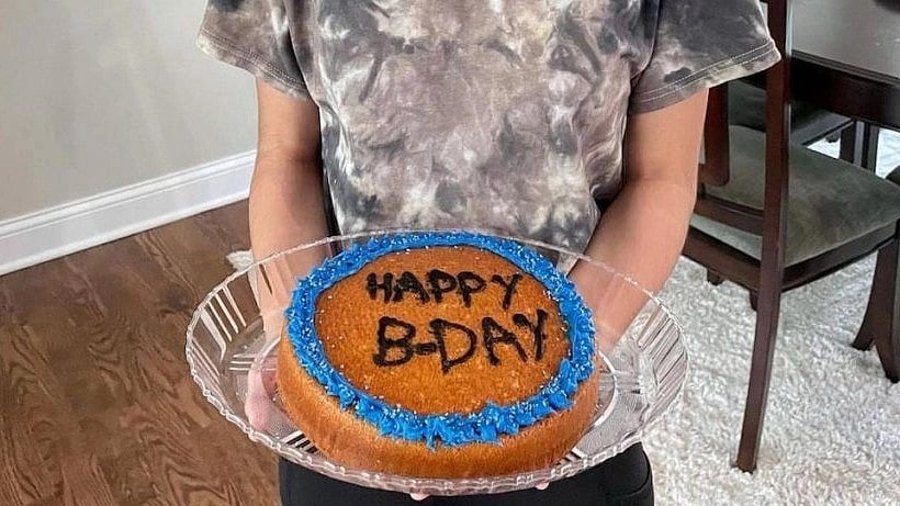 பிறந்தநாள் கொண்டாட்டம்.. கேக்வெட்டிய அடுத்த நொடியே காதலியை கொன்ற காதலன்: விசாரணையில் பகீர்!