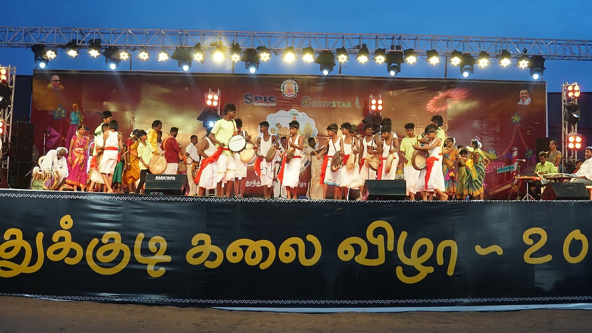 “பாரம்பரிய கலைகள் & உணவு திருவிழா..” : தூத்துக்குடியில் களைகட்டிய நெய்தல் விழா - வியந்து பார்த்த மக்கள்!