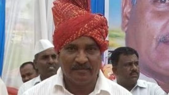 கர்நாடக முதல்வர் 1500 கோடி ஊழல் செய்தார்.. சொந்த கட்சி MLA-வின் புகாரால் அதிர்ச்சியில் பாஜக தொண்டர்கள் !