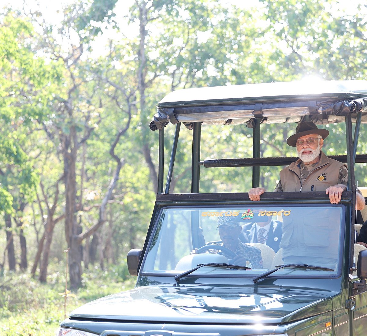 ஒரு புலியை கூட பார்க்காமல் வீடு திரும்பிய மோடி.. வனத்துறை ஊழியர் மீது பழிபோடும் PM பாதுகாப்புக் குழு!