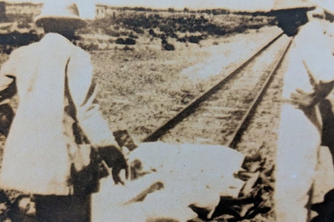 “தண்டவாளத்தில் தலைவன் தலை.. ரத்தத்தில் கல்லக்குடி பெயர்”: மெய்சிலிர்க்க வைக்கும் கலைஞரின் போராட்ட வரலாறு!