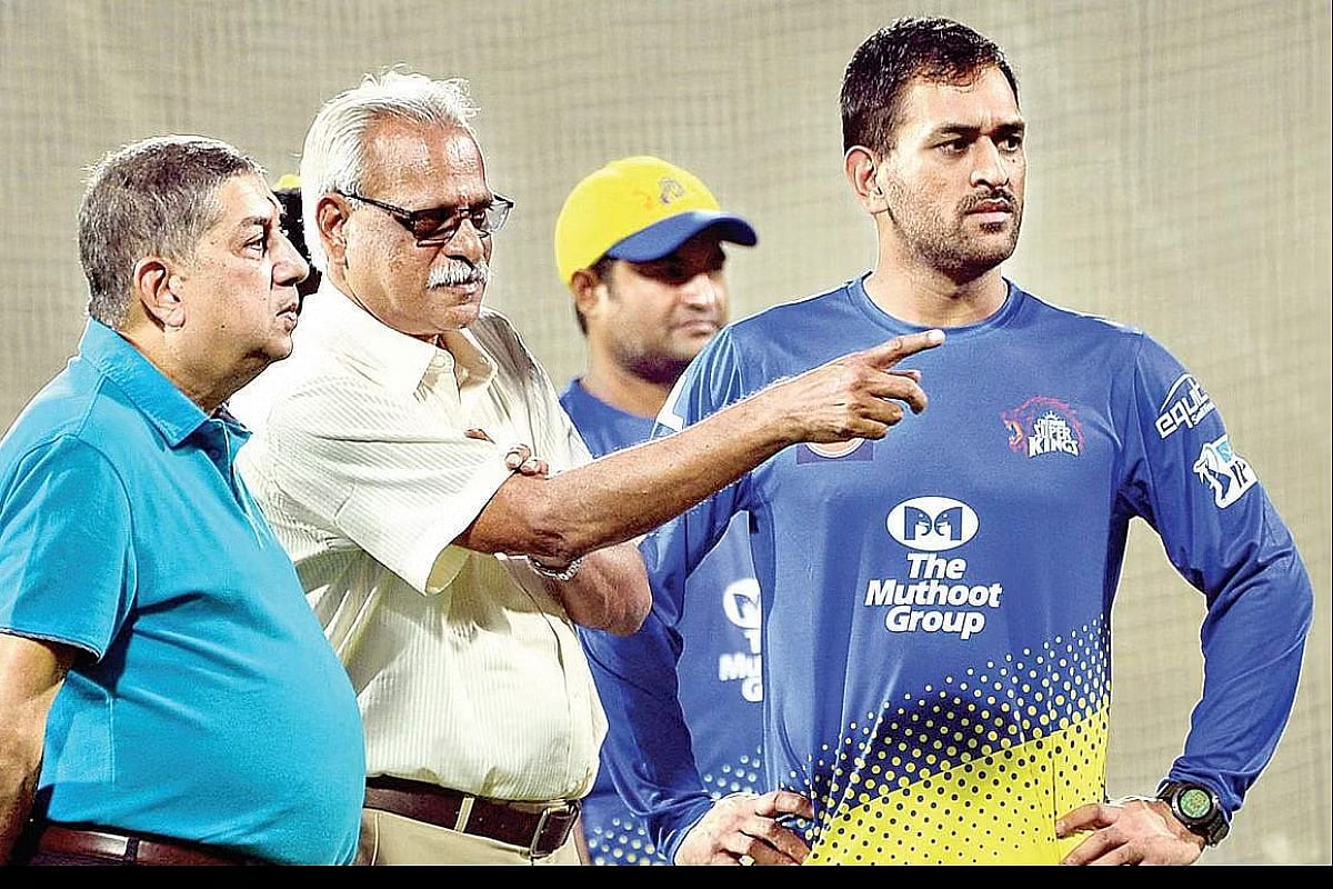 "அவரைப்போல நம் அணியில் யாரும் இல்லை, எப்படியாவது எடுத்துவிடுங்கள் " -CSK அணிக்கு அறிவுறுத்திய தோனி ! 