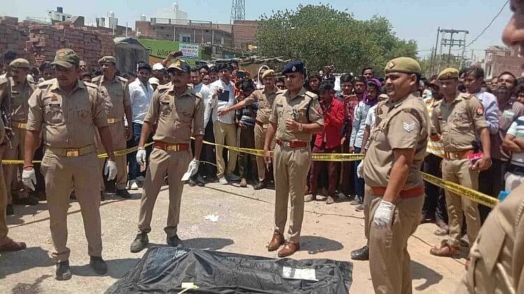 பாஜக ஆளும் உ.பி-யில் தொடரும் ரவுடிகளின் அராஜகம்: பட்டப்பகலில் கல்லூரி மாணவி சுட்டுக்கொலை - பகீர் சம்பவம்!