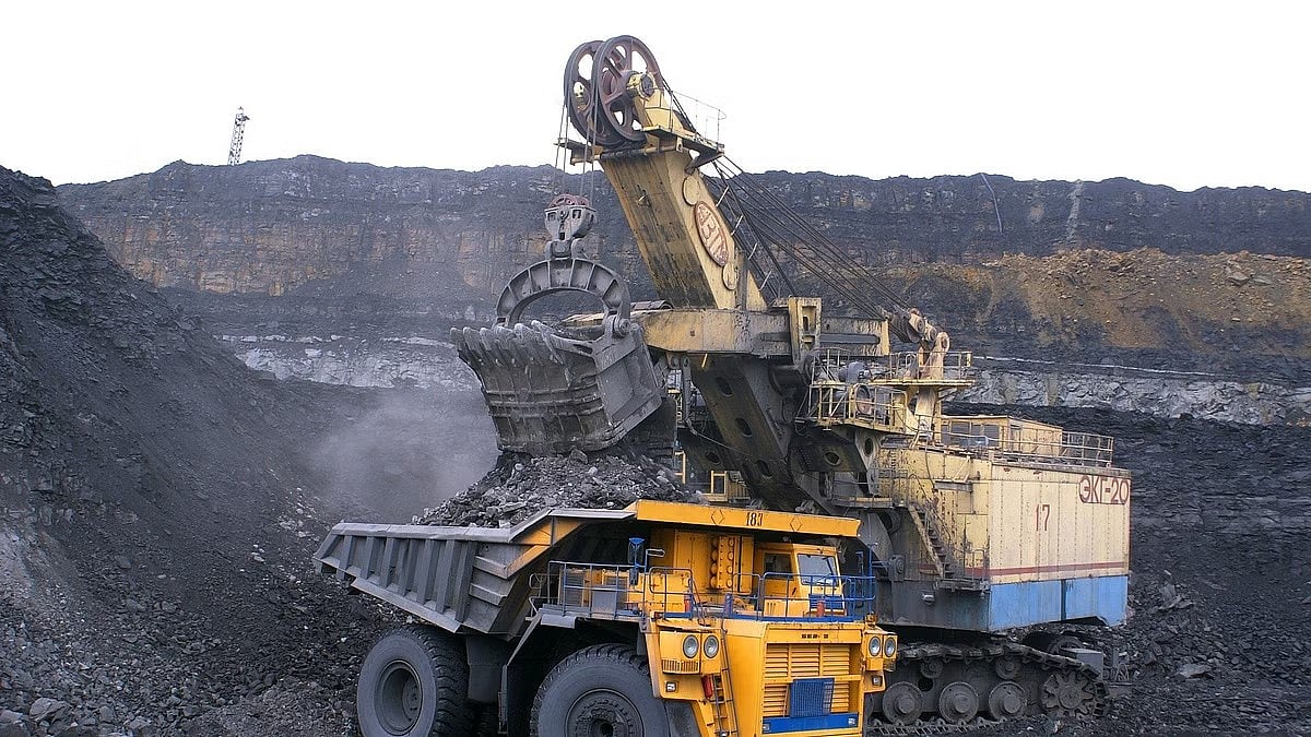 “உணவளிக்கும் நிலங்களை நிலக்கரிக்காகத் தோண்டுவது வயிற்றில் அடிக்கும் செயல்..” - முரசொலி கடும் கண்டனம் !