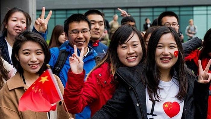 “என்ன.. காதலிக்க ஒரு வாரம் விடுமுறையா..” - சீன  கல்லூரிகளுக்கு அசத்தல் அறிவிப்பு.. காரணம் இதுதான் ! 