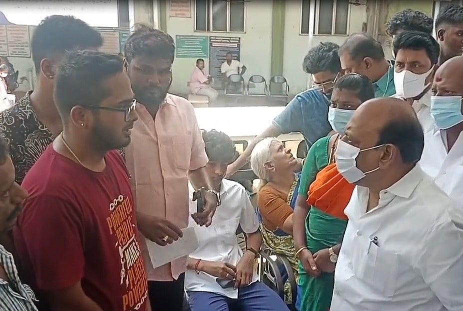 சேற்றில் சிக்கிய அர்ச்சகரை காப்பாற்ற சென்ற 5 பேர் கோவில் குளத்தில் மூழ்கி பலி.. முதலமைச்சர் இரங்கல் !