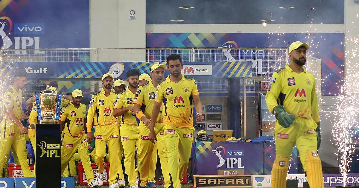 "CSK இத்தனை கோடிக்கு என்னை எடுக்கும் என தெரியும்" -IPL-ல் முதல்முறை கேப்டன் அனுபவம் குறித்து பேசிய தோனி !