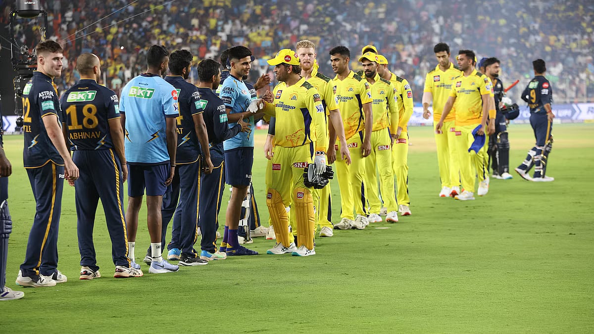 "பந்துவீச்சாளர்கள் இதை செய்வதை ஒருபோதும் ஏற்றுக்கொள்ள முடியாது" -எம்.எஸ்.தோனி காட்டம் !