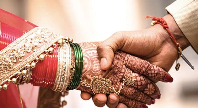 மணப்பெண்களுக்கு கர்ப்ப பரிசோதனை.. பா.ஜ.க முதல்வர் நடத்தி வைத்த திருமணத்தில் நடந்த கொடூரம்!