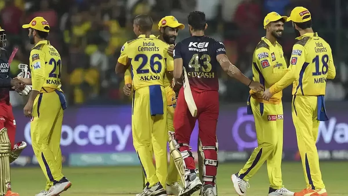 CSK அணியே தோற்க நினைத்தால் கூட நீங்க ஜெயிக்க மாட்டீங்க.. RCB அணியை விமர்சித்து தள்ளும் நெட்டிசன்கள் ! 