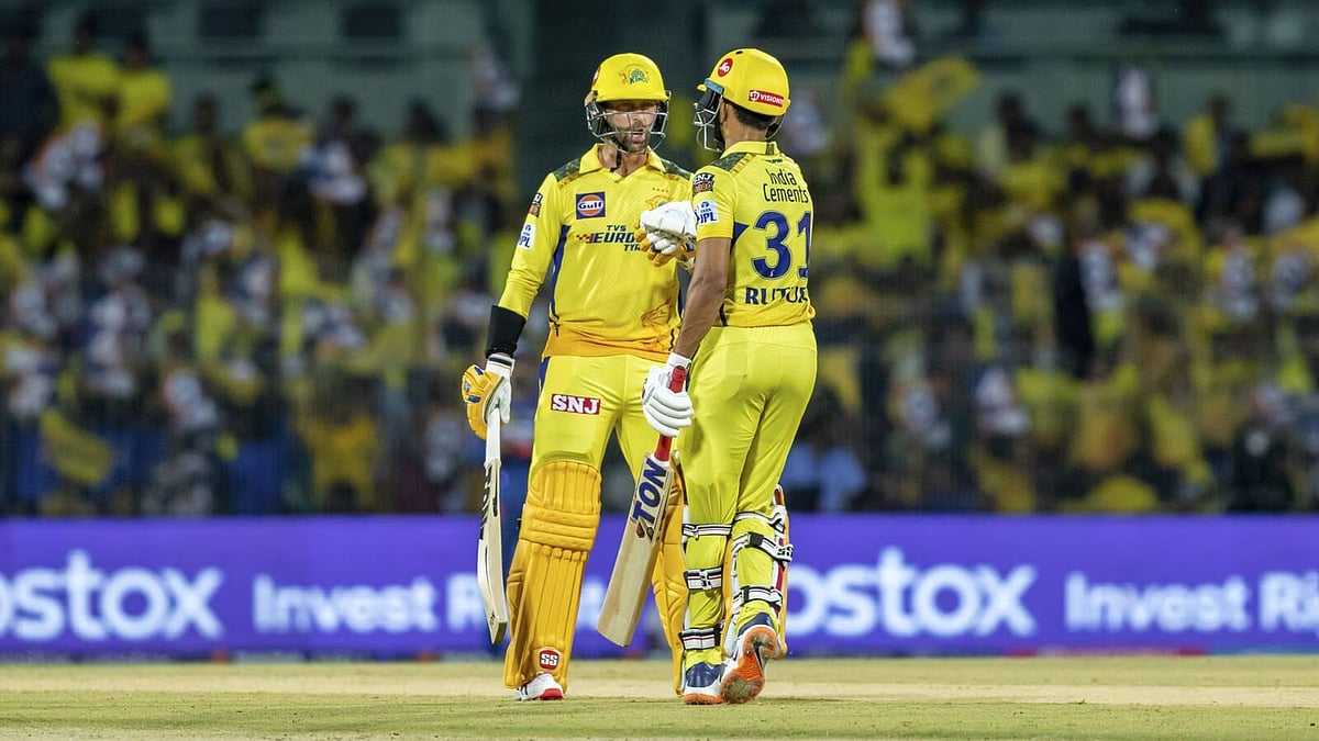 சேப்பாக்கத்தில் தொடரின் முதல் வெற்றியை பதிவு செய்த CSK.. 200 ரன்களை கடந்து சாதனையையும் தக்கவைத்தது !