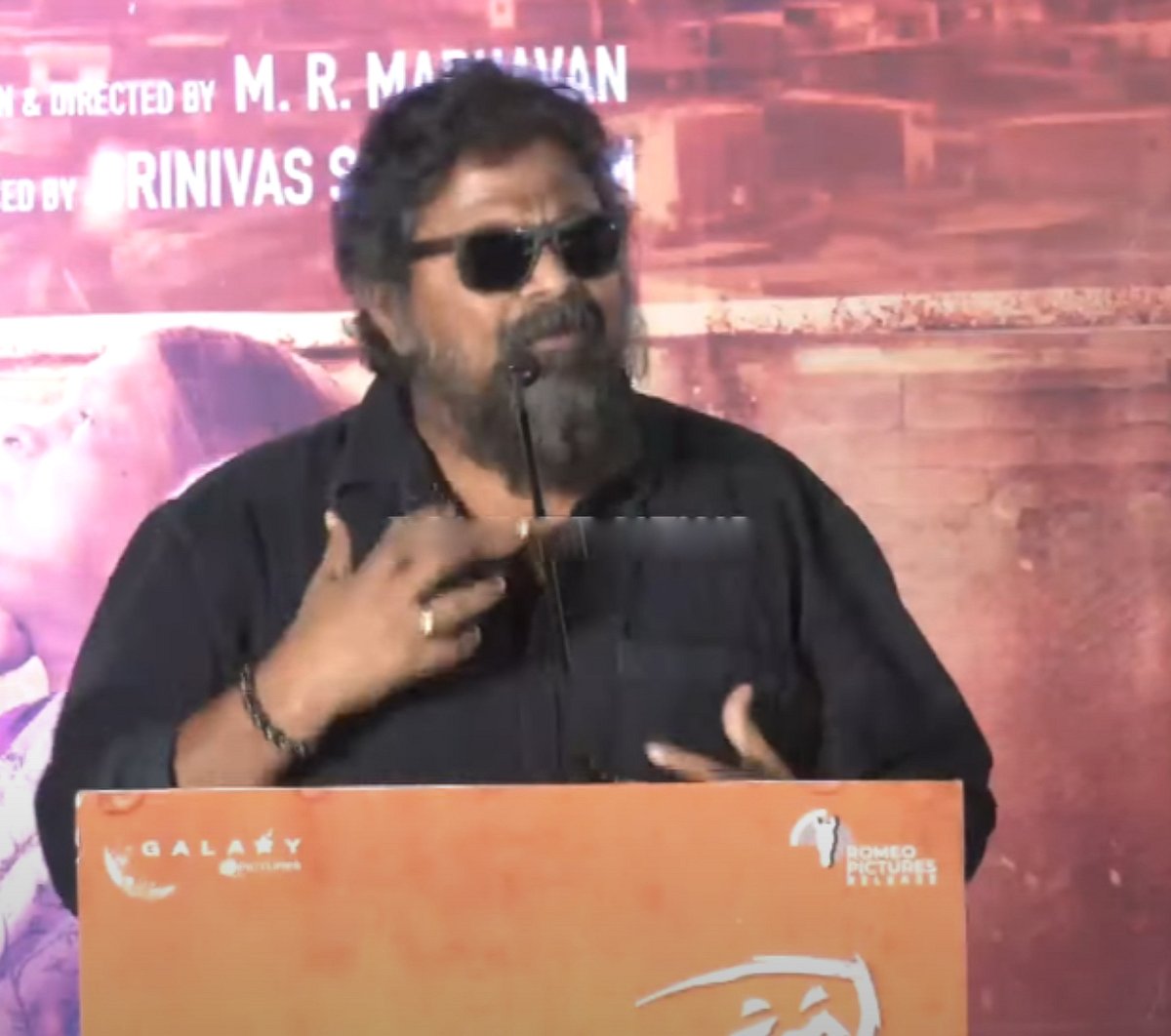 “சிகரெட் அடிப்பவர்கள் கண்டிப்பாக வெற்றி பெறுவார்கள்..” - இயக்குநர் மிஷ்கின் பேச்சால் அதிர்ந்துபோன மேடை !