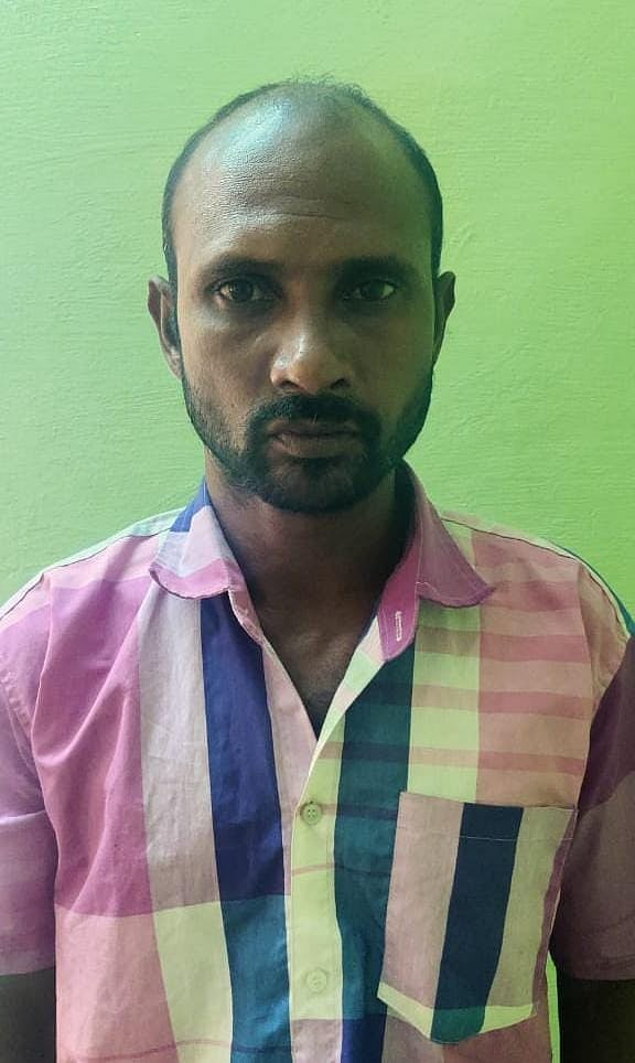 மீன்பிடிக்க வீசப்பட்ட வெடிமருந்து தோட்டா: ஆற்றில் குளித்து கொண்டிருந்த வாலிபருக்கு காத்திருந்த அதிர்ச்சி!