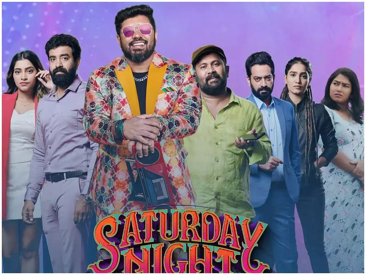 “10 நிமிடம் அட்ஜெஸ்ட்மன்ட்.. நீதான் லேடி சூப்பர் ஸ்டாருக்கு மகள்..” - இளம் நடிகை மாளவிகா பரபர புகார் !