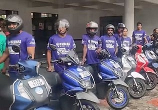 யமஹா நிறுவனம் நடத்திய Mileage Challenge: 1 லிட்டர் பெட்ரோலில் 128 கிலோ மீட்டர் ஓட்டி அசத்திய கோவை இளைஞர்!