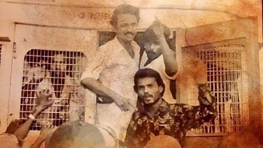 “அடி, உதை தாண்டி வேகாத உணவில் வேப்பெண்ணெய் கலந்து..”: சிட்டிபாபுவின் சிறை டைரி - தலைவர் நடந்து வந்த பாதை!