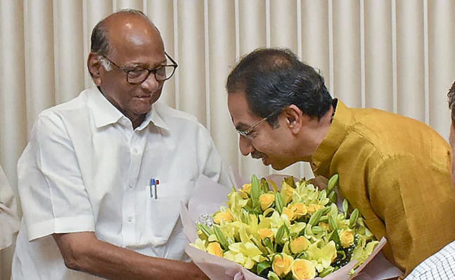 "பாஜகவுடன் சேர்வது என்பது அரசியல் தற்கொலைக்கு சமம்" - சர்ச்சைகளுக்கு முற்றுப்புள்ளி வைத்த சரத் பவார் !