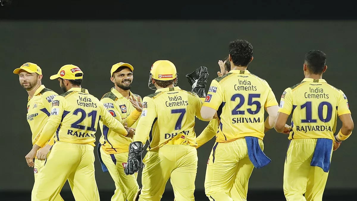 சேப்பாக்கத்தில் தொடரின் முதல் வெற்றியை பதிவு செய்த CSK.. 200 ரன்களை கடந்து சாதனையையும் தக்கவைத்தது !
