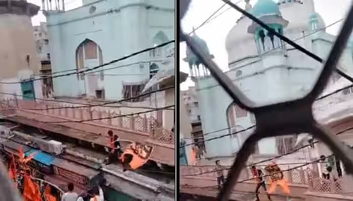 உ.பி : மசூதியின் முன் காவி கொடி கட்டிய இந்துத்துவ கும்பல்.. ராம நவமி ஊர்வலத்தில் நடந்த அதிர்ச்சி சம்பவம்!