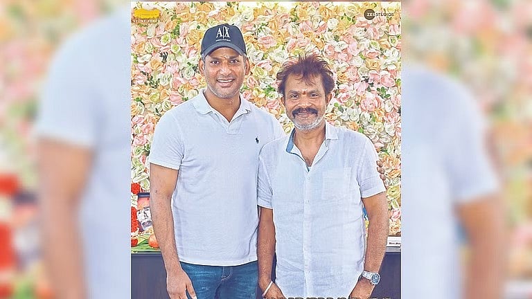 “ரசிகனா எப்போதும் பெருமை படுகிறேன்..” -விஜயின் புது Office-க்கு விசிட் அடித்த விஷால்.. எதற்காக தெரியுமா?