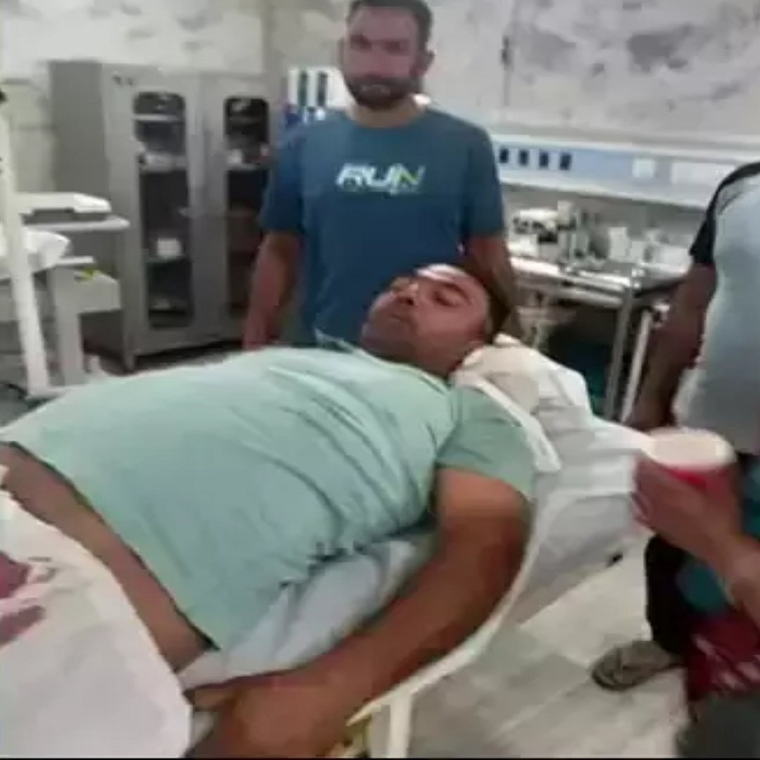 இளைஞரின் அந்தரங்க பகுதியை குதறிய பிட்புல் நாய்.. ஆத்திரத்தில் ஊர் மக்கள் செய்த செயலால் பறிபோன உயிர் !