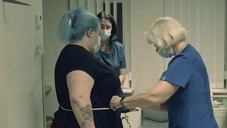 ஆபத்தில் முடிந்த ஆசை.. உடல் எடை குறைப்பு அறுவை சிகிச்சையில் உயிரிழந்த 28 வயது பெண்!