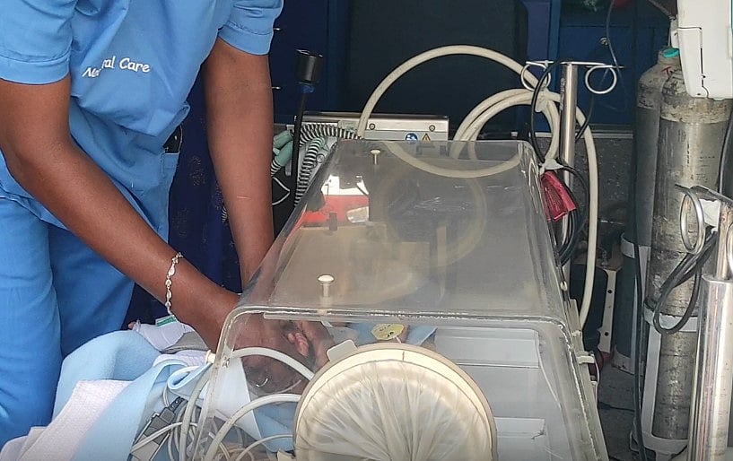 குழந்தை இல்லாத விரக்தி.. மருத்துவமனையில் இருந்து கடத்தப்பட்ட குழந்தையை 24 மணி நேரத்தில் மீட்ட போலிஸ்!