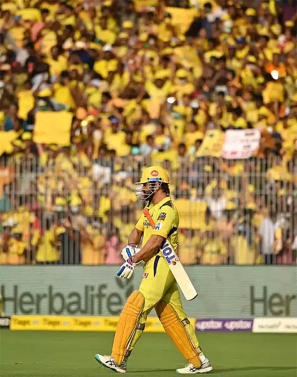 இந்தாண்டோடு MS தோனி ஓய்வா ? -தோனியுடனான சந்திப்புக்கு பின்னர் சுரேஷ் ரெய்னா கூறியது என்ன ?