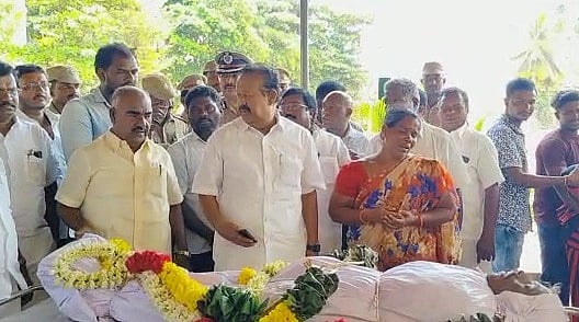 விழுப்புரம் கள்ளச்சாராய விவகாரம் : 4 அரசு அதிகாரிகள் பணி நீக்கம்.. DGP சைலேந்திர பாபு அதிரடி உத்தரவு !