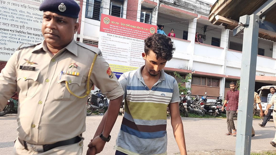 5 மாதங்களே தெரிந்த நண்பர்.. நம்பி காரில் ஏறிச்சென்ற இளம்பெண்ணை கூட்டு பாலியல் வன்கொடுமை செய்த கொடூரம் !