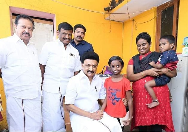 அரியவகை நோயால் பாதிக்கப்பட்ட சிறுவன்.. தனது காரிலேயே மருத்துவமனைக்கு அழைத்து வந்த அமைச்சர் மா.சு !