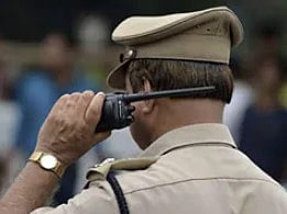 காதலித்து சாதி மறுப்பு திருமணம் செய்த  இளம் பெண்..  குத்தி கொலை செய்த மாமா: உத்தர பிரதேசத்தில் அதிர்ச்சி!