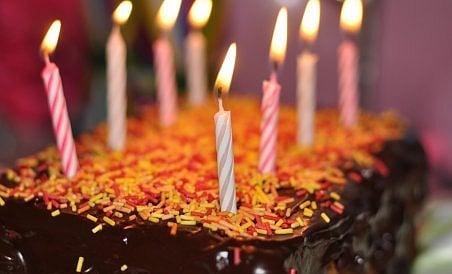 பிறந்த நாளுக்கு முந்தைய நாள் இறந்த சிறுவன்.. சிறுவனின் ஆசையை நிறைவேற்ற திரண்ட நண்பர்கள் !