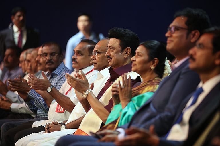 “நம்பிக்கை தரும் பயணம்..” : சிங்கப்பூரின் நாளிதழுக்கு முதலமைச்சர் மு.க.ஸ்டாலின் அளித்த சிறப்பு நேர்காணல்!