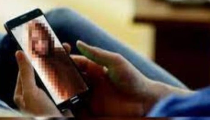 ஆபாச வீடியோ கால்.. 75 வயது முதியவரை மிரட்டி ரூ.7 லட்சம் பறிமுதல் செய்த கும்பல்: விசாரணையில் பகீர்!