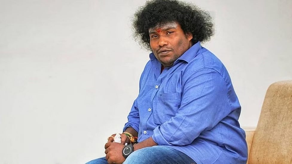 ஸ்னூக்கர் பந்துகளை வைத்து கோலி விளையாட்டு.. நடிகர் யோகி பாபு செய்த குசும்பு வீடியோ வைரல் !