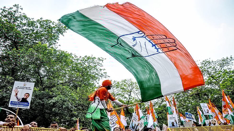 கர்நாடகாவில் 30 தொகுதியில் டெபாசிட் இழந்த பாஜக.. 10 தொகுதிகளில் 2 முதல் 5% வாக்குகளை பெற்று படுதோல்வி !